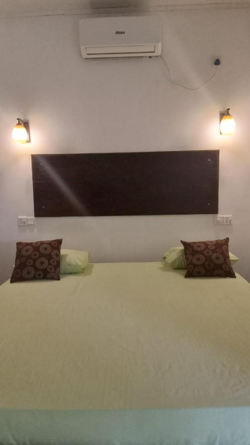 Monara Backpacker Inn Unawatuna Kültér fotó
