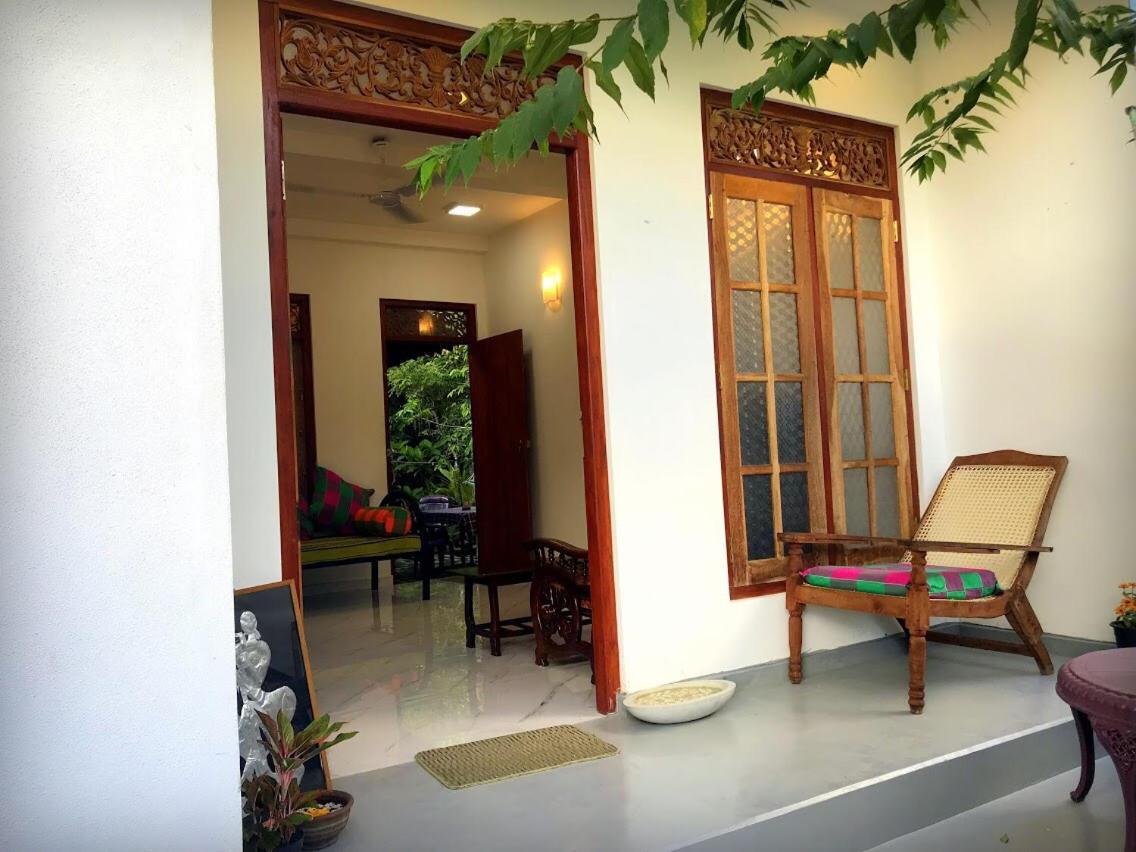 Monara Backpacker Inn Unawatuna Kültér fotó